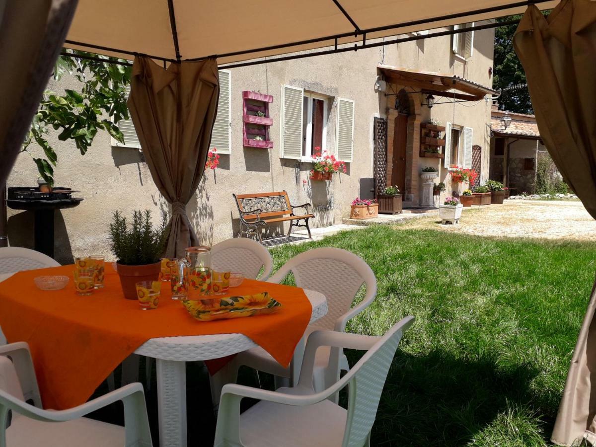 Alle Preci Country House Santa Restituta 外观 照片